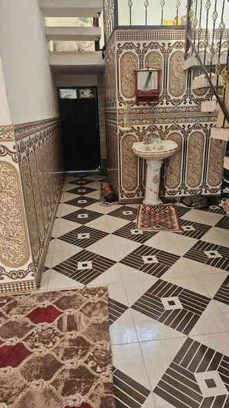 دار مساحة 220 متر طابو زراعي طابق واحد خلف التانكي بلدروز يتكون من 2 غرفه نوم صاله وستقبال ومطبخ وصحيات موقع جيد ان شاء الله 
وبسعر 68 مليون وقابل للتفاوض 
استفسار 
***********
