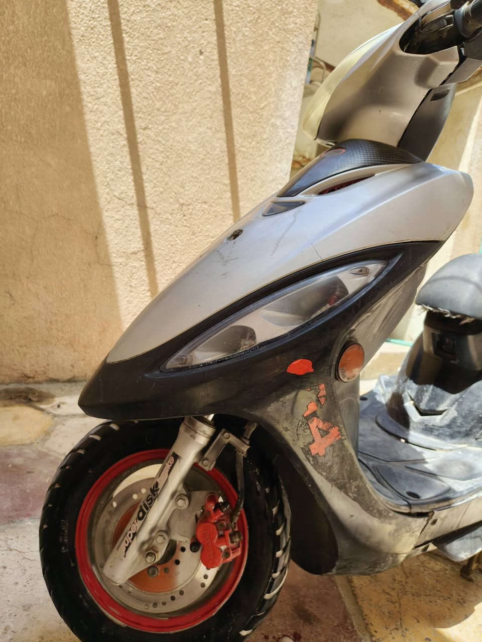 سـلام علـيكم ورحـمة الله وبركاته 
G4گامگو للبيع
دراجه طافيه طافيه طافيه
ابيع كوم حديد كوم حديد 
سابقاً نگره سلف هندر
حاليا هم سلف دير بس نار ماكو حت لباتري كعد كهربائيات كلهه شغاله اشاير لايت عالي وناصي بك لايت سكن احمر دبل اشاره كلوبات اكرستال.
گيج بانزين شغال رون شغال كله شغاال بس حاليا لكويل مايطلع نار 🔥 فقط ولباقي كله شغاال بس حاليا دراجه طافيه
سعر 200 وبيه مجال لشراي 
نـاصـرية مركز
*********** بي واتساب 
عزيزي فدوه لوجهك مو شراي لا تتصل ولا تعلق
