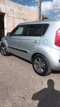 كيا سول • ٢٠١١ • رقم ألماني