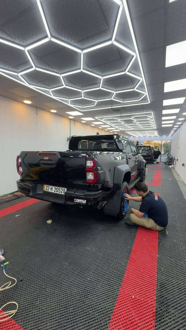 سلام عليكم عندي سياره البيع بيكم هايلوكس موديل 2024 رقم اربيل كير وتماتيك سياره جديده وحلوه ماشيه 40 ألف سيارة جي ار السعر 415 عنوان بغداد ولشراي يتصل على الرقم ***********
