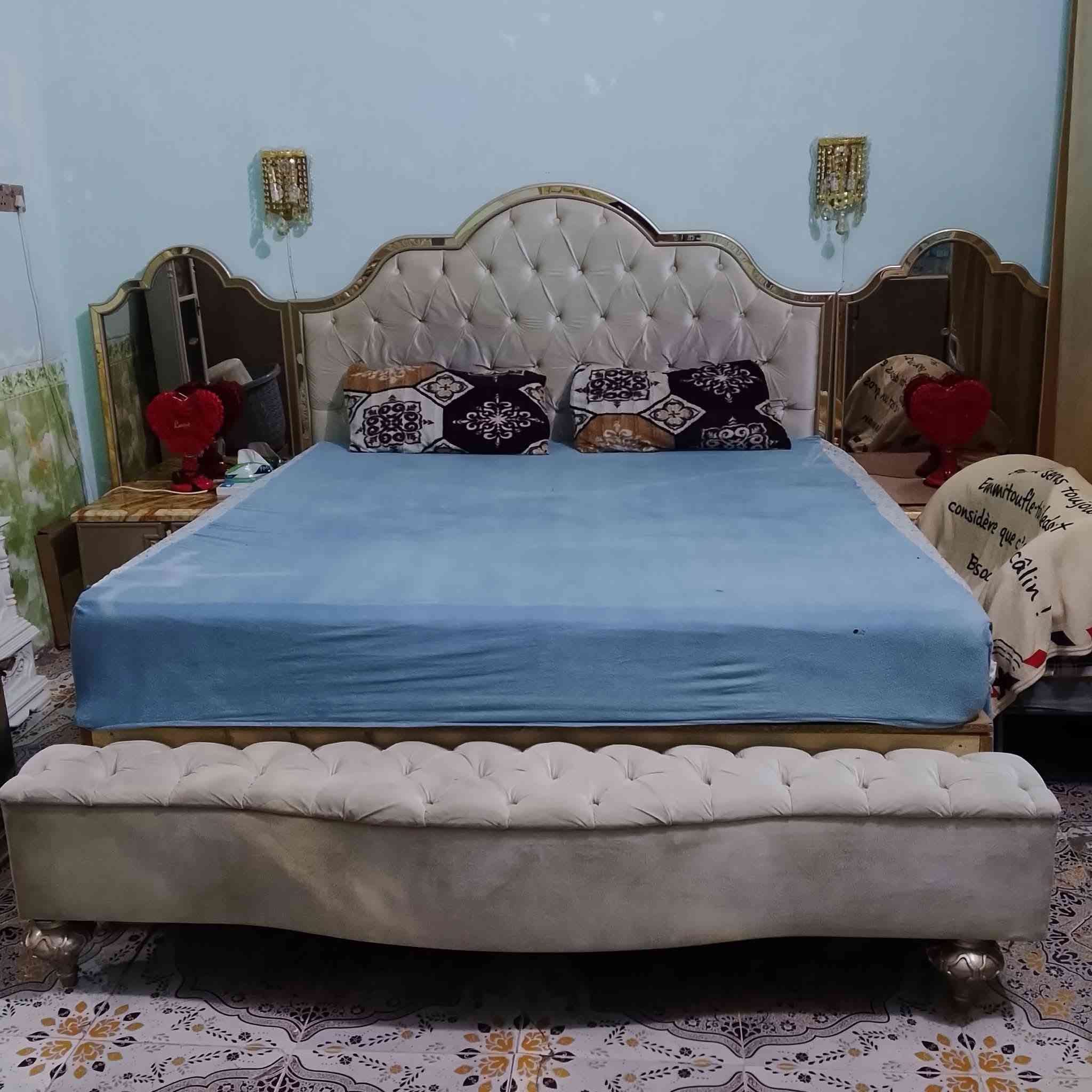 غرفه تركي ب800بيه مجال نضيفه ***********بي وتساب رقم
