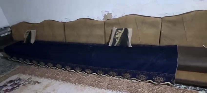 ديوان 10مقاعد +قنفات 8مقعد ((((سعر مناسب 80الف)))) علوان مدينه الصدر الحميديه ***********
