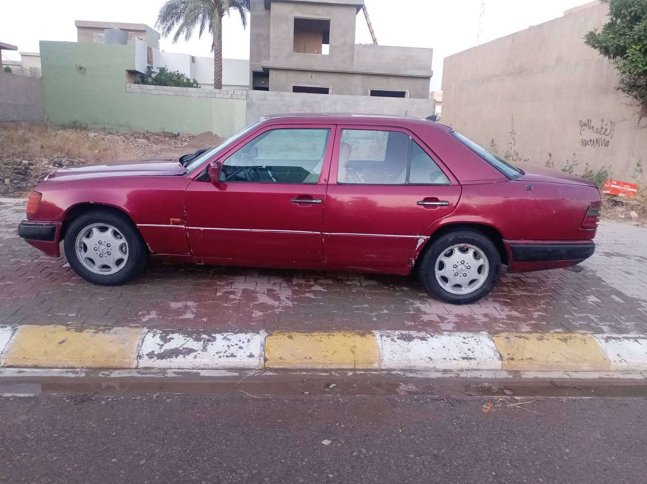السلام عليكم مارسدس دبه مديل 91 كير ومحرك شرط بطه 2500 قبل شهر شاده سنويه عضم عاج تريد تحويل تريد وكاله كهربائيات شغاله كامله سياره بلاديه من كلشي السعر بيش 38 وبي مجال مراوس هم عادي رقم *********** بي واتساب المكان ديالى
