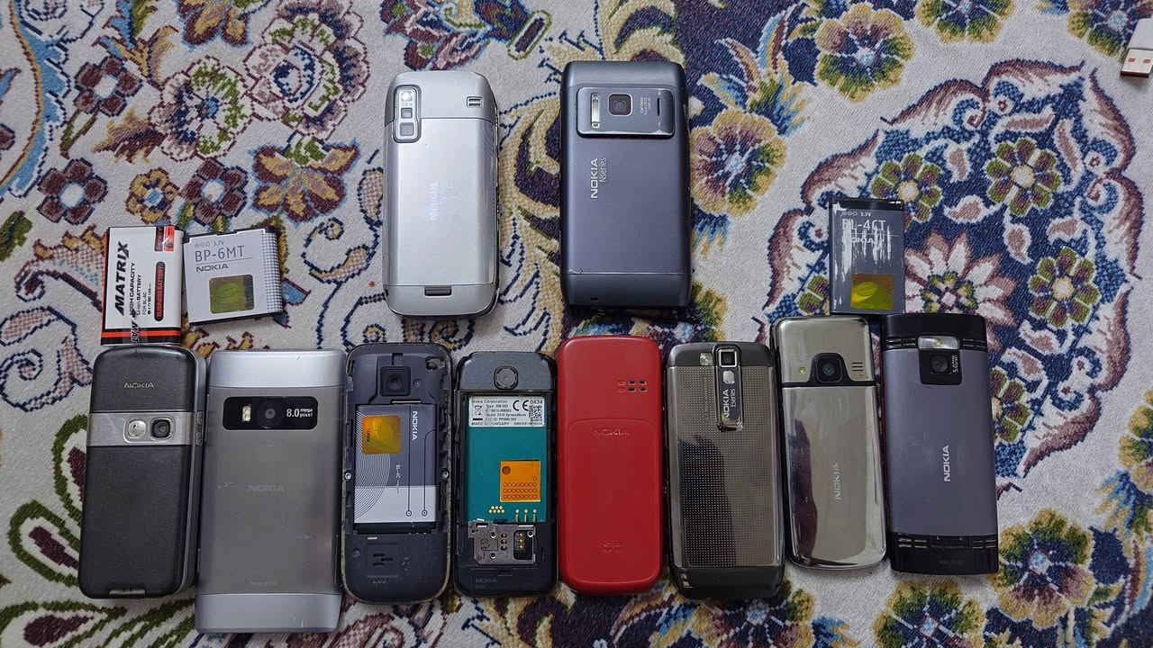 للبيع إجهزة نوكيا آنتيكات
N8/E75 سلايد/X7
شغالات و نظيفات القطعة 55 آلف 
الباقي اجهزة عاطلة ابيع انتيكا القطعة 6 آلف نظام البيع كامل 
توصيل بأعتماد فقط 
مكاني بغداد قرب جسر الطالبية الجديد ***********
