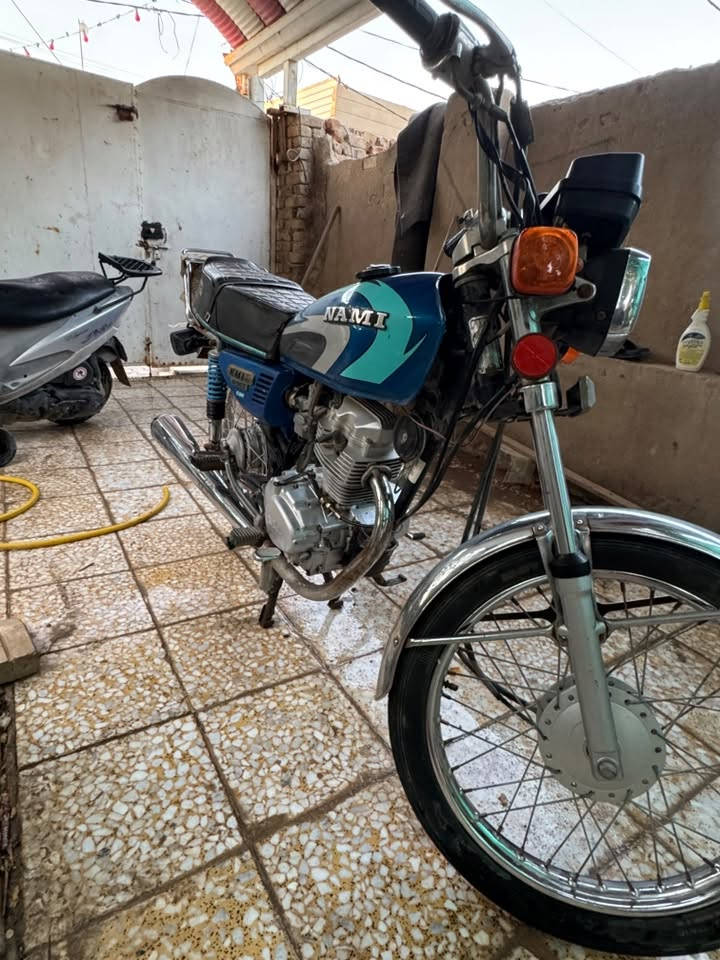السلام عليكم
لليحبون الاصولي والجاهز ناما موديل ٢٢  شلامجة مرقمة باسمي المداور ثاني يوم مامستلم  لوحات بس سنوية تروح بالمداور تستلم اللوحات كهربائياتهة شوية تعبانة بس هية مال شغل وكراب نضيفة حيل 
السعر مليون و٣٠٠ … رقمي ***********
