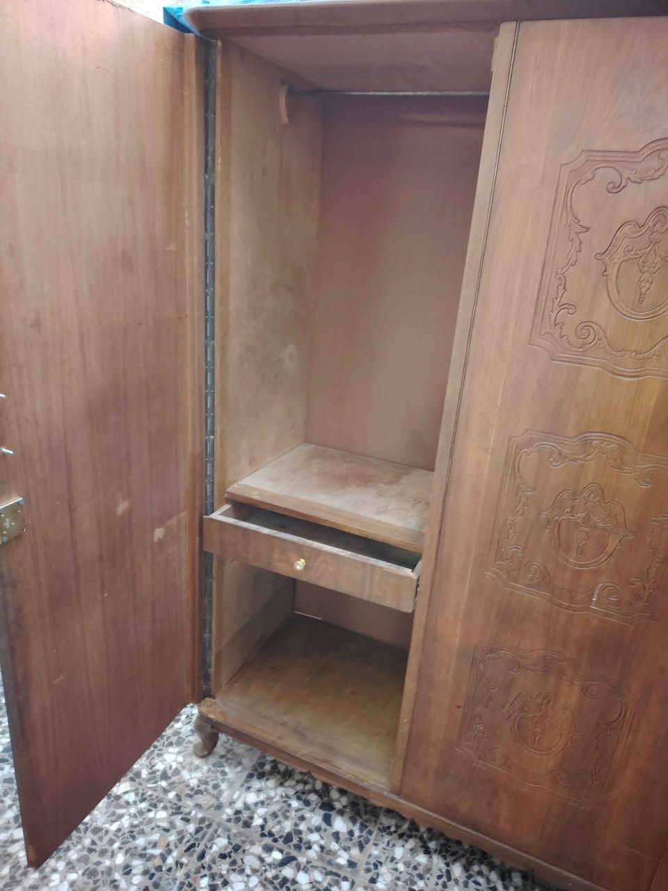 كنتور صاج الثكيل ضهر جرجوبه نظافته 99بل %
الشراي يراسل خاص العنوان البياع الرساله ثانيه الكنتور جاهز من قفاله وتلميع بغداد, العراق


**إذا كنت صاحب هذا الإعلان وتريد حذفه لأي سبب، رجاءا أرسل رسالة إلى الدعم الفني**