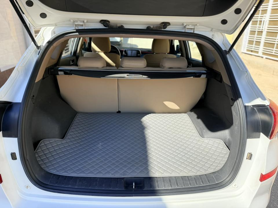 توسان خليجي 2020 فول مواصفات
( بنوراما ) لايت زنون مري شفط كراسي كهرباء جام السايق اوتو بصمه تشغيل ودخول حساس امامي خلفي وكاميرا ويل كب كروم وشاشه كبيره 

رقم بغداد انكليزي الجديد باسمي 
سنويه وهزه جديد  

كير مكينه كفاله من الفتح ولاتنقيص ولاتبخير ولاصوت 

تبريد ثلج حداديه جديده تاير جديد 

بيه حادث 3 قطع ومصلحه بلادي وسوناره موجود ب الصور وعليه ادامه كامله شرط دينار ماتصرف عليه ماشيه 83 الف 

رايده 160 مكاني بابل ***********
