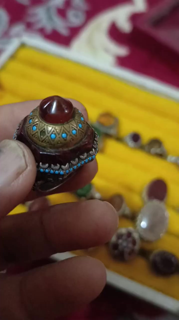 حجر صياغة قديمه يماني


**إذا كنت صاحب هذا الإعلان وتريد حذفه لأي سبب، رجاءا أرسل رسالة إلى الدعم الفني**