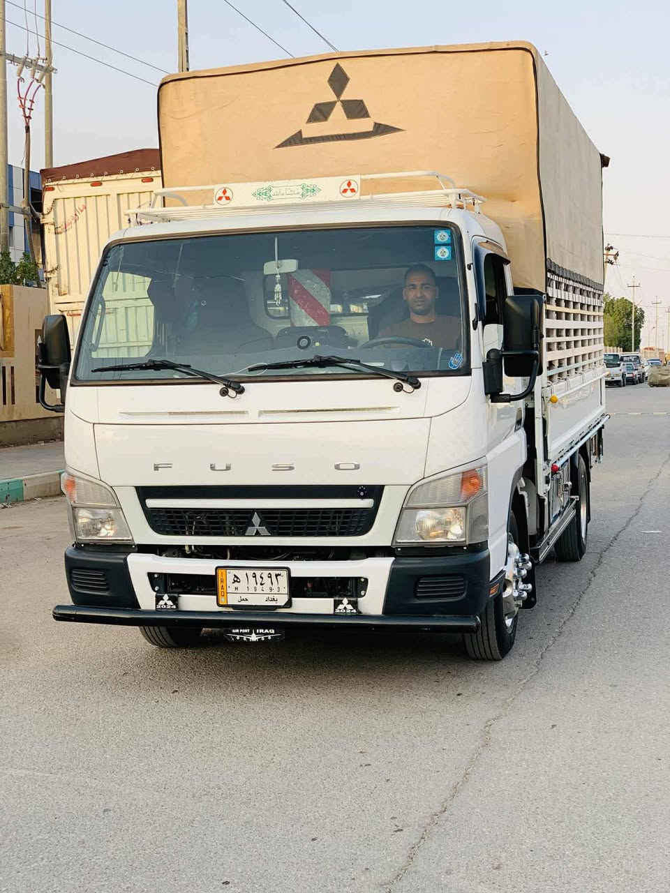 سلام عليكم سياره للبيع موديل 2024محسن سياره كفاله عامه 
تخم تاير برجستون
تخم ويل كروم
تانكي كاز 200لتر

رقم بغداد سنويه جديده

***********
