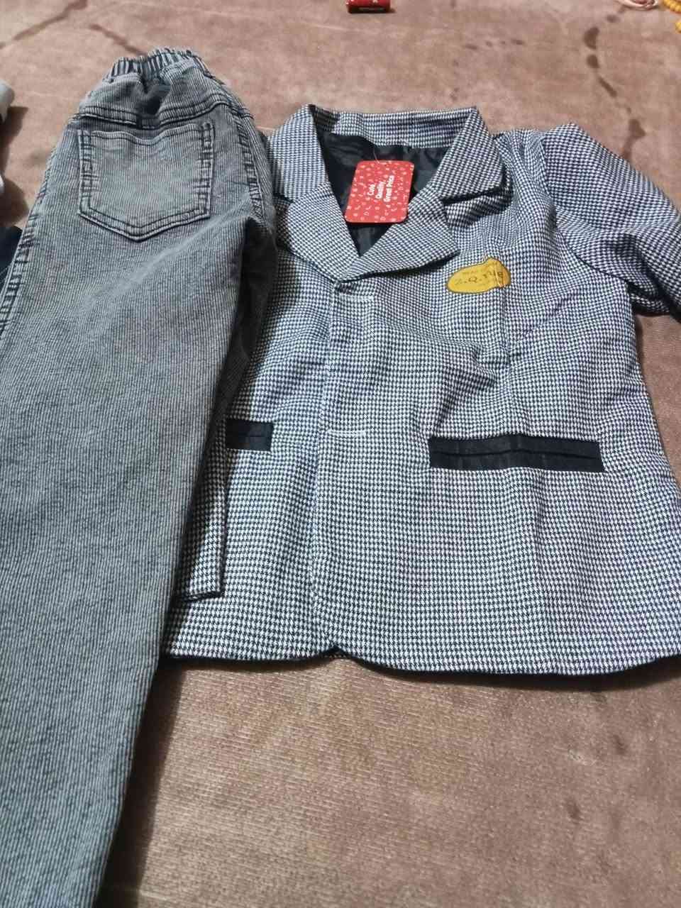 للبيع ملابس منوعه جديد ومستخدم كلشي بيهن ولادي بناتي نسائي القطعه الف دينار موجودات ١٥٠ قطعه شلع ينباعن ماابيع قطع


**إذا كنت صاحب هذا الإعلان وتريد حذفه لأي سبب، رجاءا أرسل رسالة إلى الدعم الفني**