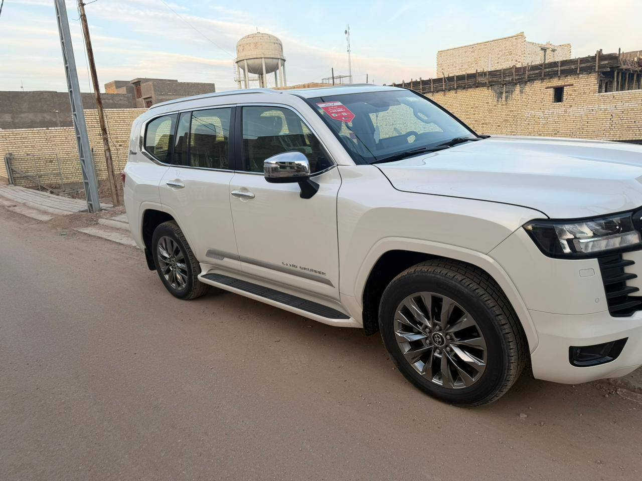 السلام عليكم لاندكروز سياره جديده (2022)فوول واحد على واحد سياره ماشيه (93) سياره بيهه باب مبدل مال شركه بلادي بدون اي صبغ السياره GXR (توين تيربوو) بسمي رقم سليمانيه سياره على وضع الشركه سونر مرفق
السعر (61)$الف
كفاله من البارد 
مكان السياره بغداد 
لمعلومات *********** وتساب
