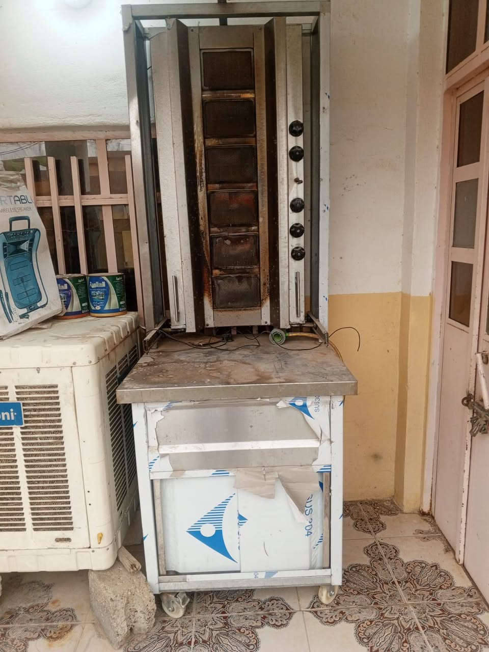 سلام عليكم غراض كافتريه استخدام قليل للبيع بسعر مناسب ليريدهن يتصل مكانهم رمادي
+964 782 366 2599


**إذا كنت صاحب هذا الإعلان وتريد حذفه لأي سبب، رجاءا أرسل رسالة إلى الدعم الفني**