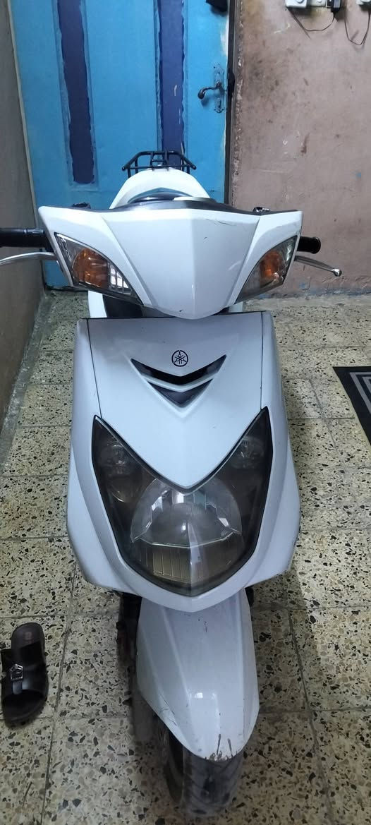 سلام عليكم مره خصت المسؤول 
سكنس فحل نوزل دراجه حلوه وما مفتوحه ابد المكينه حلوه والقبق مال كلجات موجود عندي ضامه ودراجه خير من الله 
الموقع المدينه صدر
 سعر خاص +الرقم:***********
اتصل وبيك خير وتدلل
