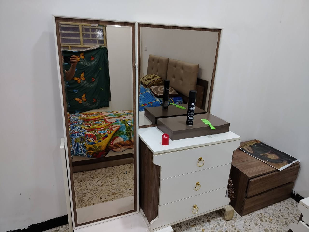 أثاث بيت كامل للبيع بأسعار مناسبة للبيع لغرض السفرررر   اي قطعه تعجبك راسلني واتساب متفرغ اي وقت 
***********.  موقع الاثاث بغداد الغزاليه
