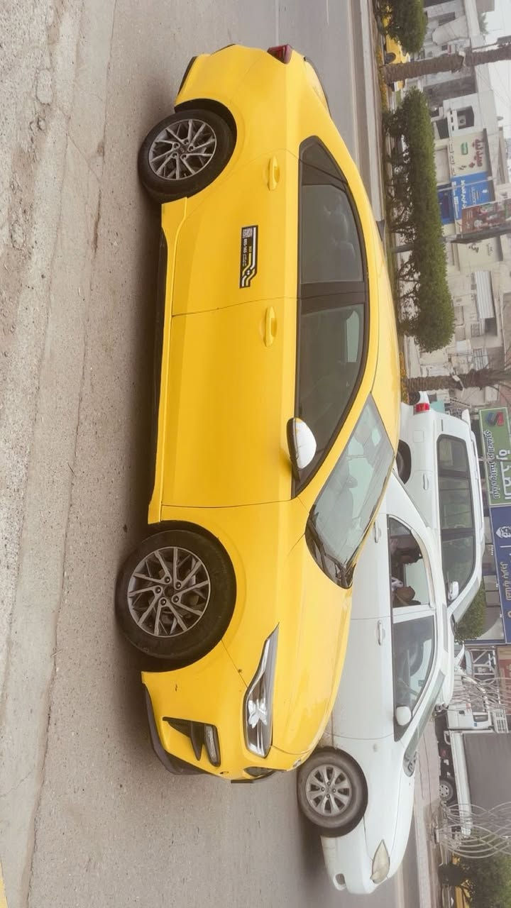 السلام عليكم 
كيا فورتي موديل 2020 كير AT 
وارد امريكي 
حادثهة مبدل بنيد فقط

مكينة گير حدادية تبريد على الفحص

حجم المحرك 2000دوش 
مكفول لا تبخير ولا تنقيص مكينة ناعمة

المواصفات 

بصمة

كشنات جلد
تحديد مسار 

توقف ذاتي حساسات خلفي امامي 

تحكم ستيرن

شاشة 

كامره دواره 

تبريد بيانو 

مضخمات صوت 

تدفئه تبريد 

وبيهة هواي مواصفات بعد

مكان السيارة بغداد
حي أور 
بأسمي 
رقم بغداد
مصفرة هيئة وغرامات 
هزة جديدة صارلي اقل من شهرين من اخذتها 
وبالعافية عل ياخذها سيارة جديدة
ماشية 48 ميل حقيقي 

سعرها 120 

الاتصال ***********
