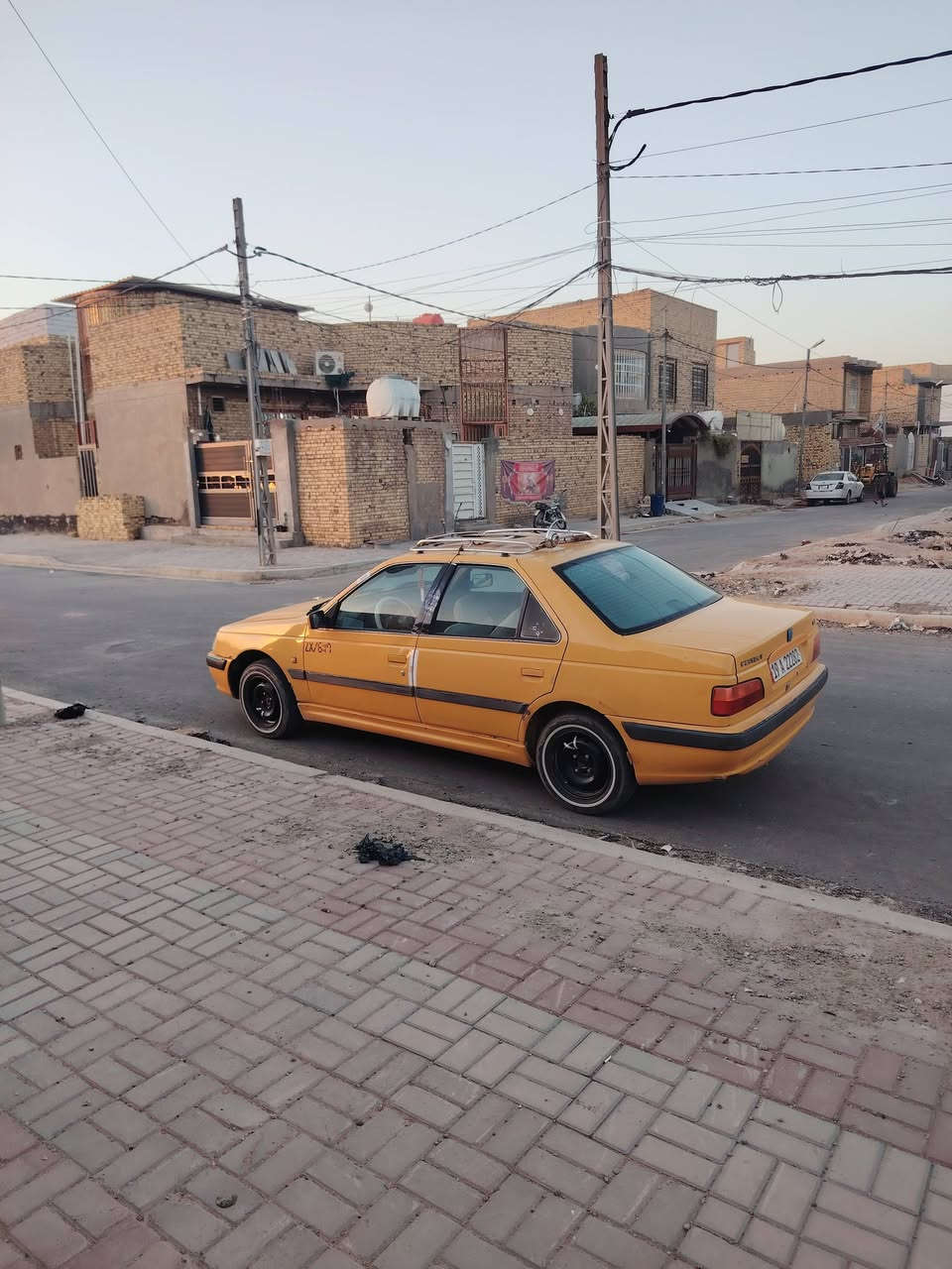 سلام عليكم بيجو بلرص للبيع موديل 15 مصفره سعر 35 وبيه مجال استفسار علا رقم ***********

