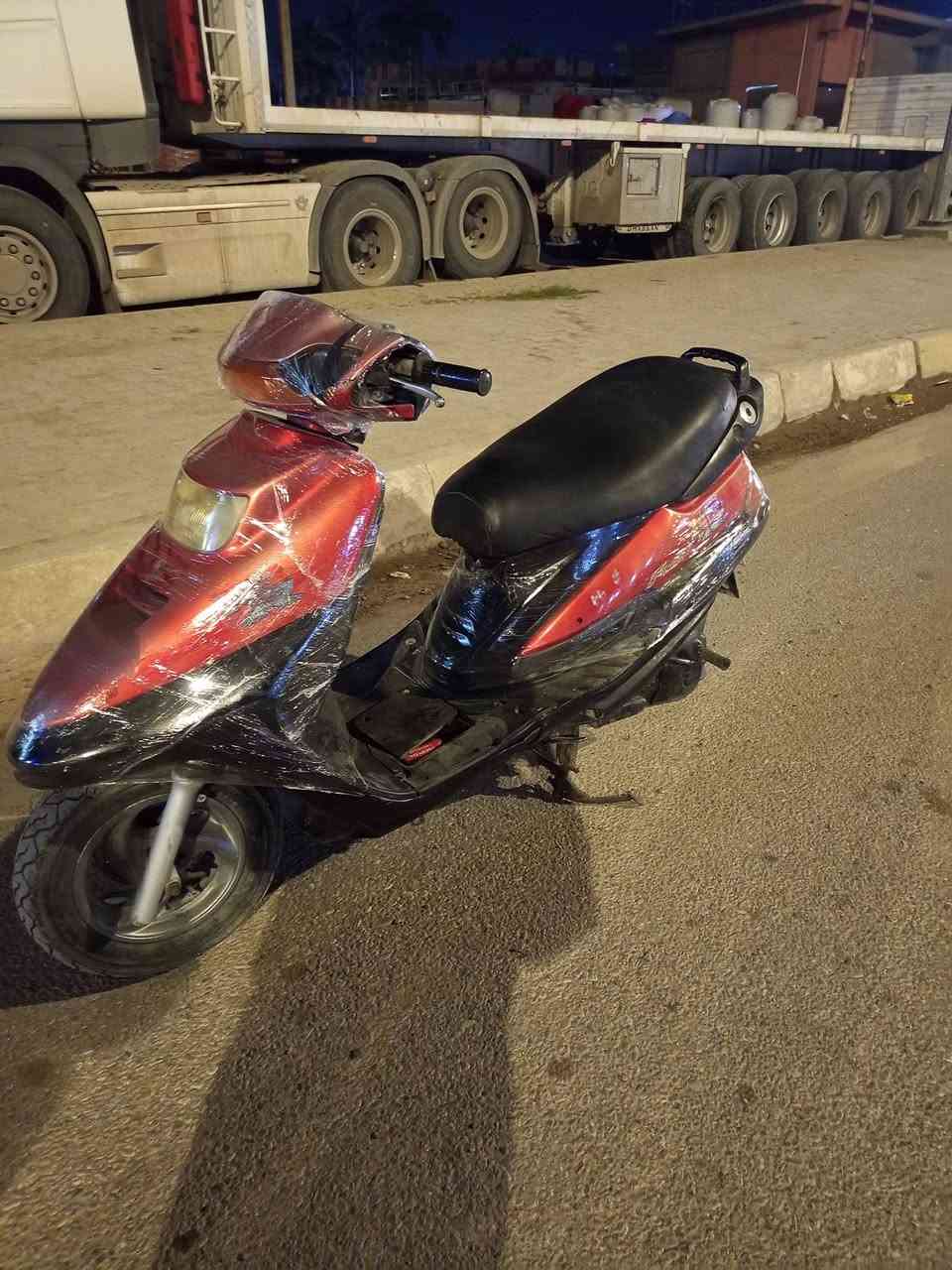 السلام عليكم دراجه فراشه للبيع دراجه خير من الله كلشي شغال نكره سلف هندر بكل وقت كهربائيات كلها شغاله دراجه مابيها اي نقص  السعر 425 وبيها مجال مكاني ديالى بعقوبه للاستفسار ***********
