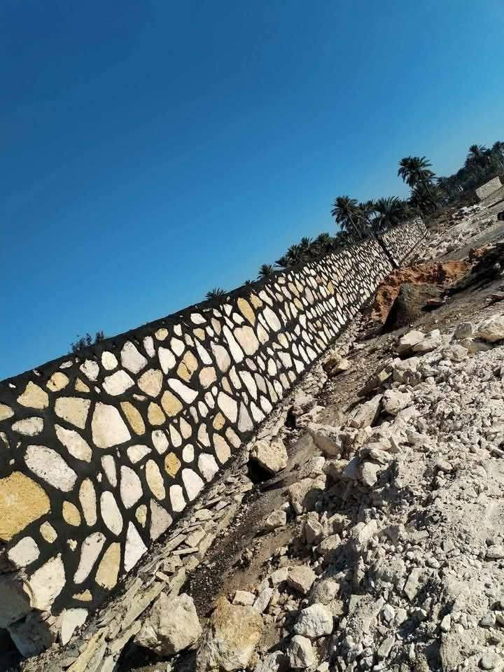 البناء الحجر كرسته وعمل في كافة المحافظات 
***********
