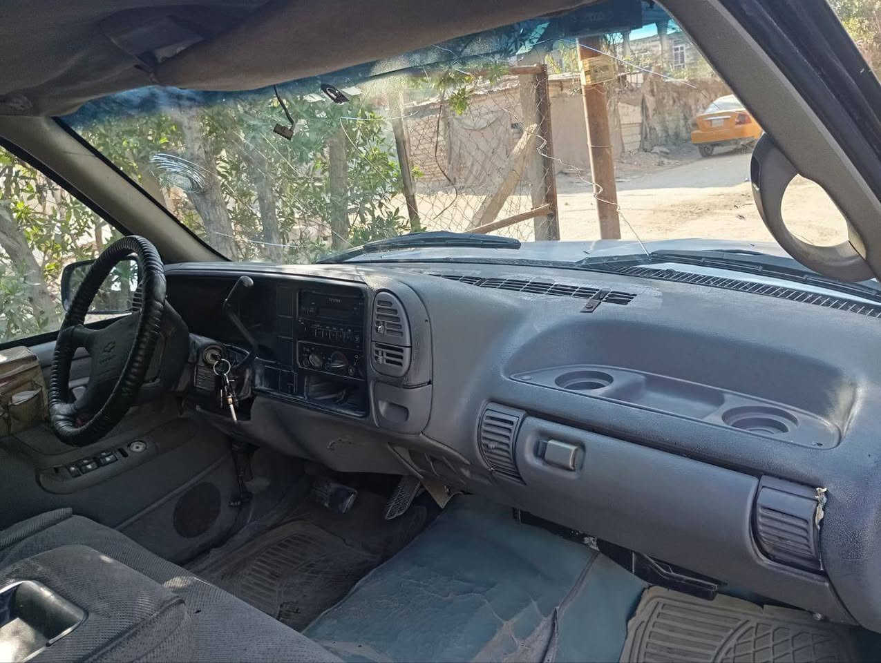 موديل 1997
السيارة بسمي سعر (30)
***********
