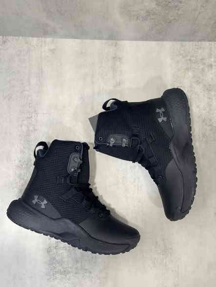 Under Armour Tactical Micro G
3 الوان
 تصميم شبابي قوي ومناسب للشتاء، خفيف، ثابت، ومريح بشكل يخليك تمشي ساعات بدون ما تحس بثقل برجلك.

المواصفات:
 • خامة شبكية قوية للتهوية والثبات
 • جلد أمامي مقاوم للمطر والخدوش
 • نعل Micro G لامتصاص الصدمات
 • خفيف رغم شكله العسكري
 • تماسك عالي على مختلف الأسطح

مناسب للمشي، الشغل، السفر، وحتى الاستخدام اليومي… موديل مرتب ويخدمك فترة طويلة.
قياسات 40 41 42 43 44 45

✨ متوفر حالياً حصرياً بترندي سنكرز – بغداد
✨ توصيل لكل مناطق العراق

شنو تنتظر؟
ارسل رسالة هسه وتأكد من مقاسك قبل ما يخلص!

للطلب والاستفسار مراسلة أو الاتصال: ***********

#ترندي_سنكرز #احذية_رياضية #اندر_ارمور #عروض_العراق #بغداد #احذية_شبابية #
