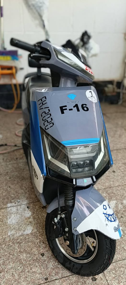 سلام عليكم دراجه شحن الماسه نوع سكنس دراجه نضيفه بطاريات عل فحص السعر 650 وبي مجال  للستفسار لتصال عل رقم ***********
