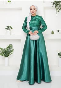 شروة فساتين • محجبات • ٢٠٠