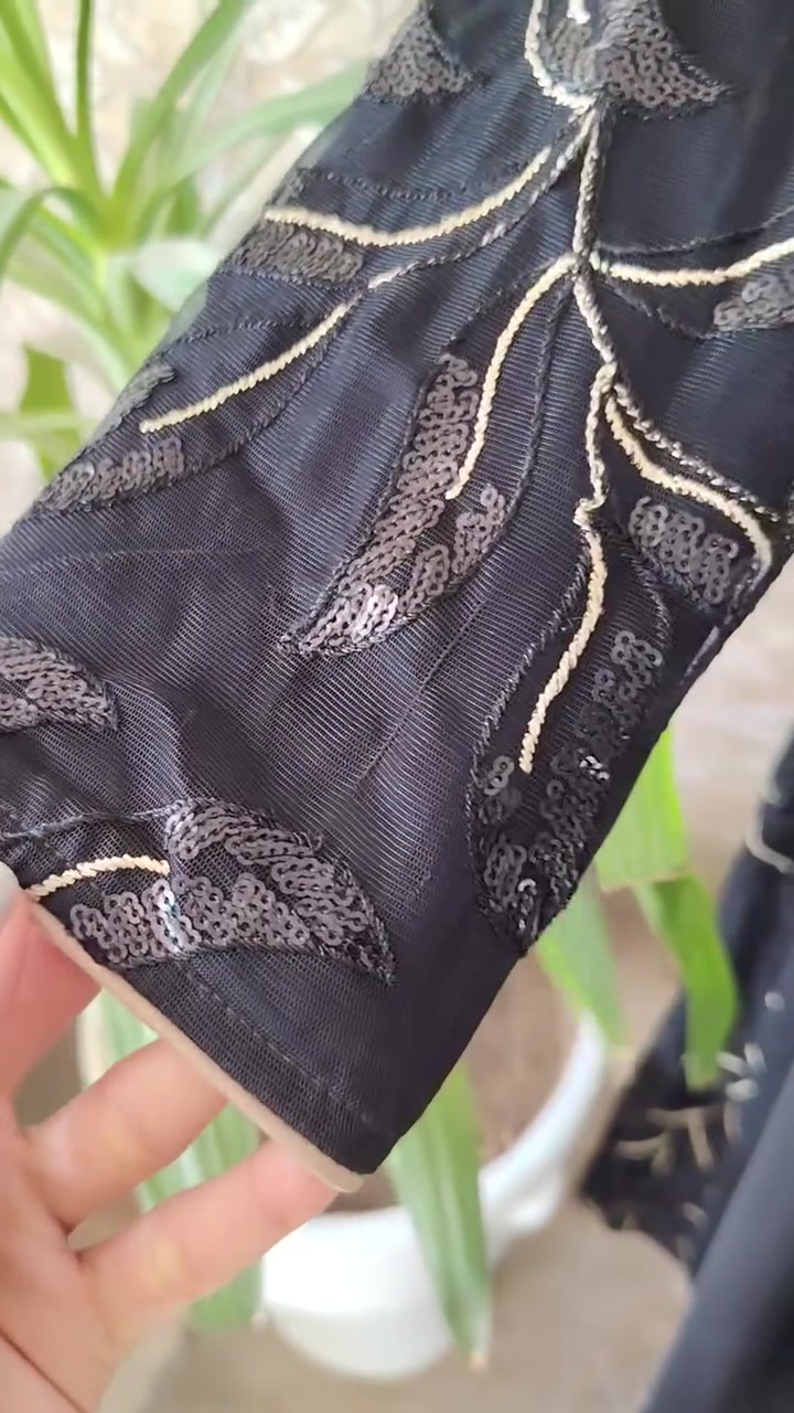 سلام عليكم بنات كسر صايات أو عبايات كتف من الباله الكويتي شي راقي 🌹✨🤍(ممنونه منكم إذا تعلقون حتى لو حرف ) العنوان :الكرادة اول بنايه ,مجاور صالون المسك ومحل الموبايلات .توجد خدمة توصيل واهلا وسهلا بيكم.


**إذا كنت صاحب هذا الإعلان وتريد حذفه لأي سبب، رجاءا أرسل رسالة إلى الدعم الفني**