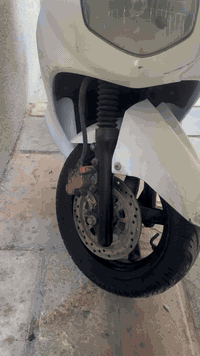 سكنس نثيه صارلها شهرين نازله من رمبه نكره سلف كل كهربائيات شغاله اي نق...