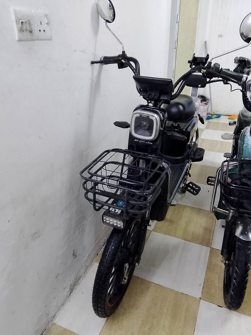 السلام عليكم للبيع دراجات شحن أولا الاسود. حجم 20 فول مواصفات بصمه تشغيل عن بعد كهربائيات كله شغاله وسويج شاشه لابتوب وبلوتوث عدد البطاريات 6دبل مع شاحنه جاهز سعر 350الثاني الزيتوني أيضاً فول مواصفات وبصمة تشغيل عن بعد كهربائيات كله شغاله وسويج شاشه لابتوب وبلوتوث عدد البطاريات 5دبل حجم 16مع شاحنه جاهز مجهز بالكامل سعر الزيتوني 300مكان شقلاوة والشراي اجيبه اربيل رقم الاتصال ***********
