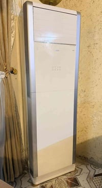 سبلت توسوت 3 طن كنتوري كلش نضيف للبيع السعر قفل مليون 250 الف قفل 0770...