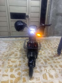 ٤ بطاريات • تمشي ٦٥ • نضيفه