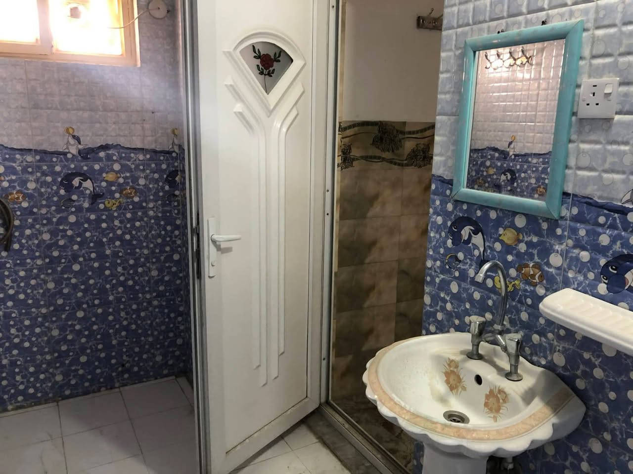 شقه سكنية طابق اول للايجار
بسعر 225 الف تواصل على رقم حي البعث كربلاء 
تصلح ان تكون اقسام داخليه 
الشقه تتكون من : غرفه + صاله+مطبخ+ صحيات 
بناء وجديد ونظيف جدا
ويتوفر فيها خدمات : خط مولد ذهبي + سخان ماء + ماطور ماء وخزان + كاونتر وطباخ + كامرات
تتوفر في المنطقه جميع الخدمات
ملاحظه: نعتذر عن الايجار لغير العوائل الصغيرة
اجور المولد والوطني والماء ليس من ضمن سعر الايجار
العنوان: كربلاء حي للغدير - بدايه ركن حي الغدير ، سايدين ساحتات التارتان ، قرب اساله ماء العتبة  
للستفسار 
‏‪***********‬‏
@إشارة
