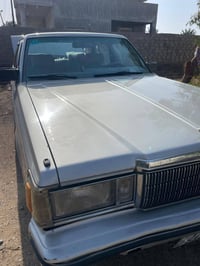 سيارة سوبر  موديل: 1983 الرقم :جديد إنجليزي  السنوية: جديدة و بصمة جدي...