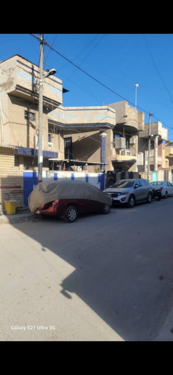 بيت ٢٠٠ متر للبيع عنوانة شارع الدور قرب الحوزة رقمي ***********
