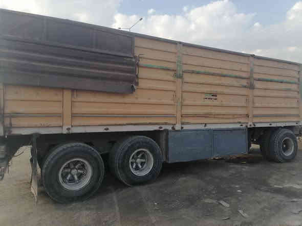 سلام عليكم للبيع عربانه لعاب شريط دناكير ١٣ مربع ألماني مكاني ديوانيه رقم ***********
