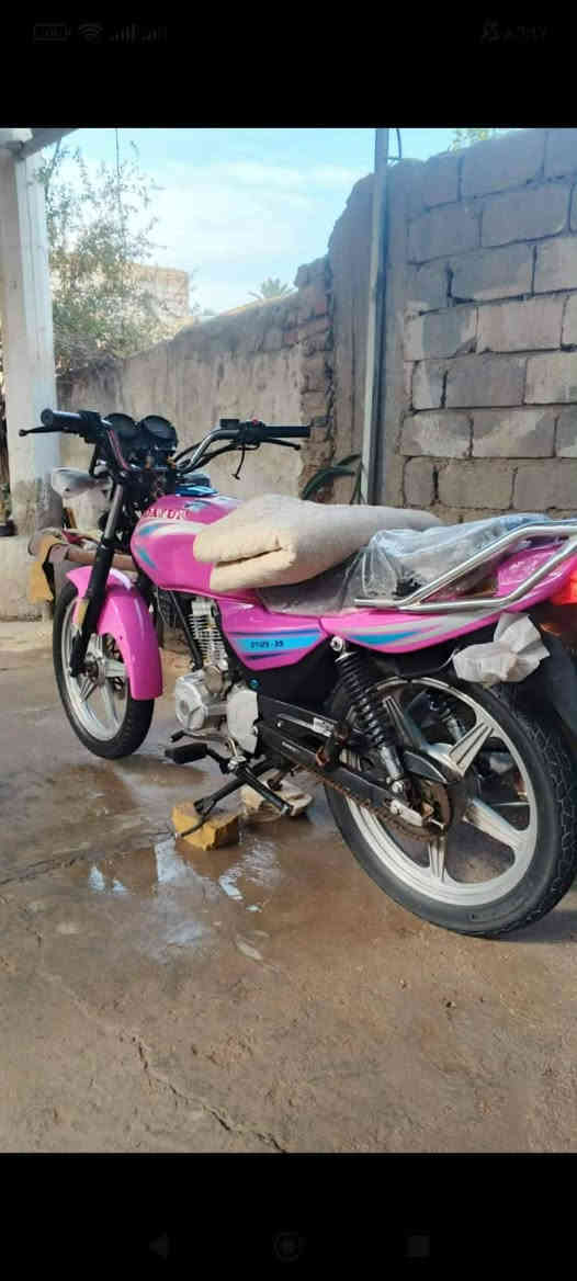 السلام عليكم 
(اعيد النشر بسبب الوعود الكاذبة اخوان الي مو شراي لا يتعبني )
دايون عضم موديل 23 كلك رقم شاصي موجود وقفل استيرن موجود تريد مكاتبه اسويلك سعرها 700 وبيها مجال مكاني حله حي العسكري
***********
