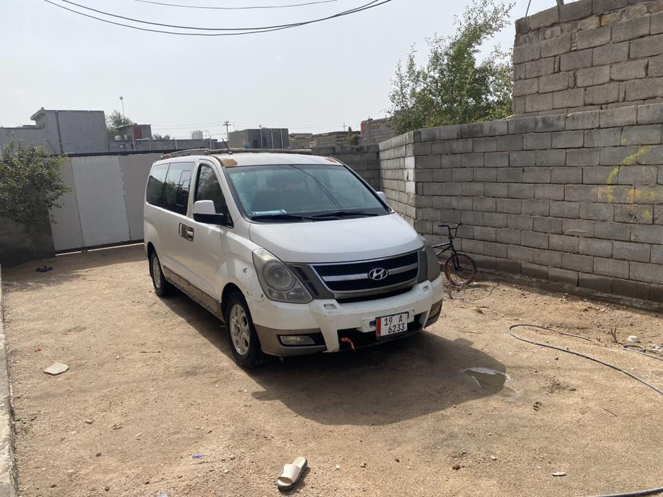 سلام عليكم
ستاركس موديل 12 للبيع 
مفتوح محور مسكر 
كير ومكينه مكفول دواخل 
بيه رصعات بل باب 
بيه خياس ب صندوق 
بيه رشات صبغ بدون ضربه 
السعر 140 وبيه مجال 
المكان بصره كرمه علي 
***********
