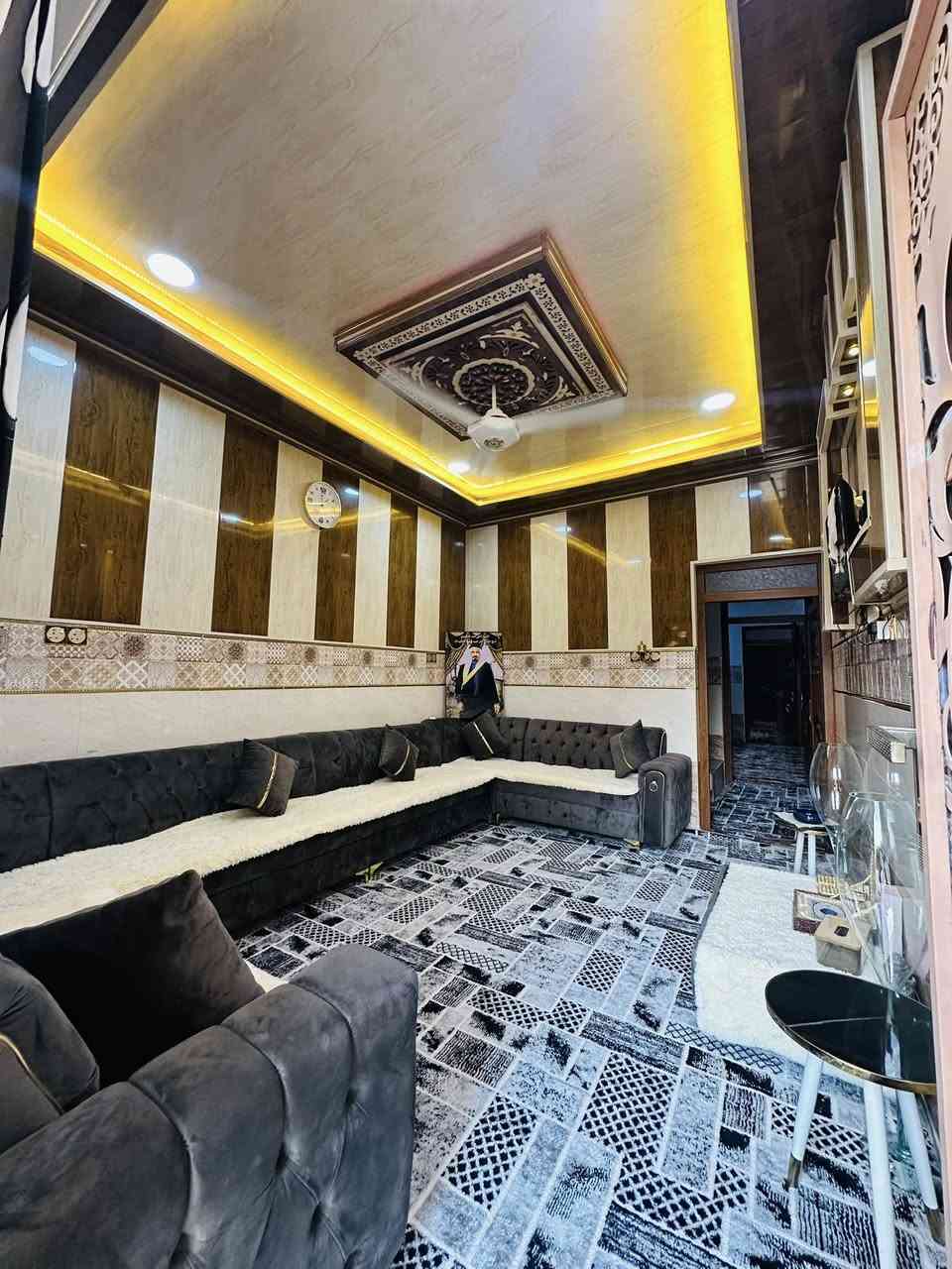 دار للبيع 🏠 
في حي الميثاق الثانيه 
قرب مسجد القادر 🕌 
قريب من الشارع العام
مساحة 100 متر 
واجها 5 عمق 20 
بناء حديث وخارطه مرتبه
طابق ونص يحتوي على غرفتين نوم وهول عدد 2  واستقبال وصحيات وكراج وسطح ناصي وسطح عالي
سند طابو الزهور 📝 
تحويل مباشر 

✨ فرصة مميزة للتملك الفوري
للاستفسار اكثر مراجعة مكتب التطوير للعقار سايدين الميثاق مقابل مطعم رائدر بدر وقرب جامع لا إله إلا الله 
اوالاتصال على الارقام التالية🔸🔹  

 *********** واتساب + فايبر
‏*********** واتس + فايبر 
*********** واتس + فايبر
 *********** واتس + فايبر

1️⃣ يوجد بيوت  للبيع  سكني تجاري🏭
2️⃣ يوجد اراضي للبيع سكني زراعي🏡
3️⃣ يوجد تعقيب تحويل ملك عقار📋
4️⃣ يوجد  كادر مساحين اراضي📐
5️⃣يوجد كادر بناء بيوت 🧱
6️⃣ يوجد كادر تفليش بيوت 🏗
🔹 نستقبل كافه العروض التجاريه والسكنيه 
🔹وعروض الايجارات على مدار 24 ساعه
