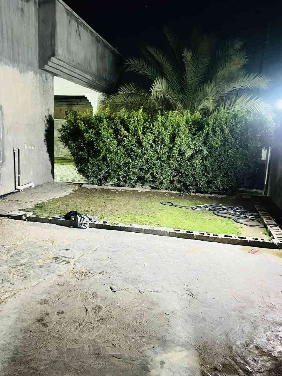 #بيت_للإيجار 
بيت جبير بي 4 غرف جوه و3 غرف فوگ ومسلك وهول وديوانيه وبي حديقتين وحمامات خارج 2 وداخل واحد 
#المكان حي12 ربيع الاول
للأستفسار اكثر الإتصال ع هذا الرقم
***********
