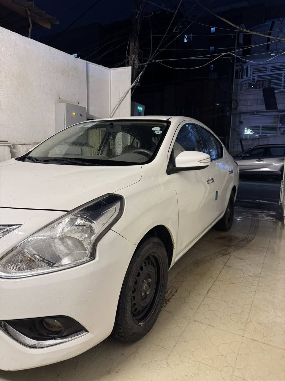 السلام عليكم 
نيسان سني موديل 2024 مصري 
فول مواصفات 
بيها فقط جاملغ خلفي 
السعر 108$
مكان السياره بغداد زيونه 
للاستفسار ***********
