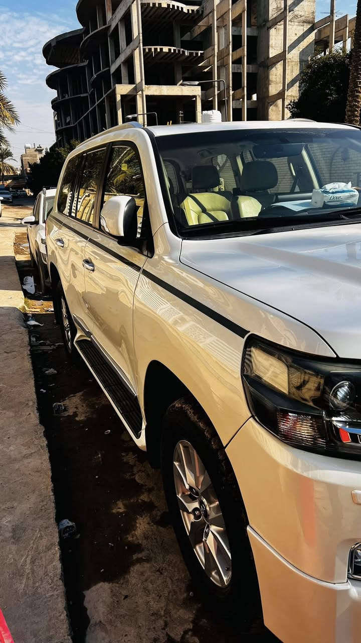 للبيع | تويوتا لاندكروزر 2018 -
SAS
V6
• الموديل: 2018
• المحرك: 6 سلندر V6 - 4.0
• الممشى: 127,000 كم
• الرقم: بغداد
• الحالة: ممتازة جدًا
• الصبغ: صبغ خفيف جدًا
(فقط لغد جاملغ امامي )
• الفحص: مكينة + كير + شاصي تمام
• السيارة نظيفة، استخدام
شخصي، جاهزة للفحص
السعر المطلوب: 53,000
ما للجادين فقط.
***********
