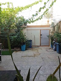 دار للبيع .الدورة ابو دشير شارع جامع الرحمن. *يحتوي الطابق الاول{محل.ط...