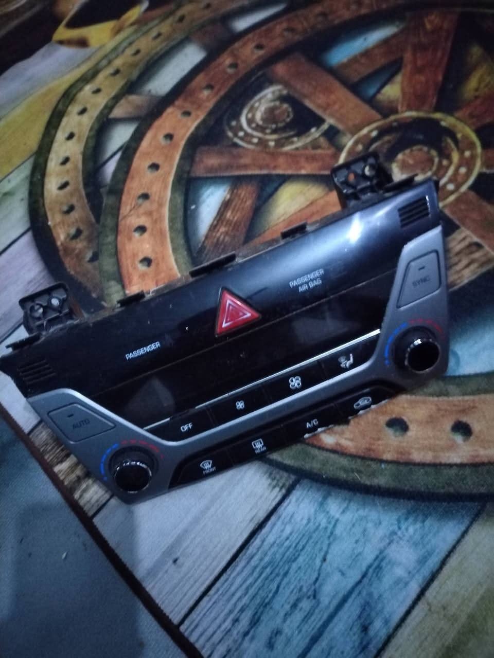 لوحة تبريد منفصل النترا 2017 ما وارد أمريكي شرط مال الشركه شغاله و ع الفحص  مكاني الناصريه قضاء النصر سعره 100 وهذا رقمي ***********
