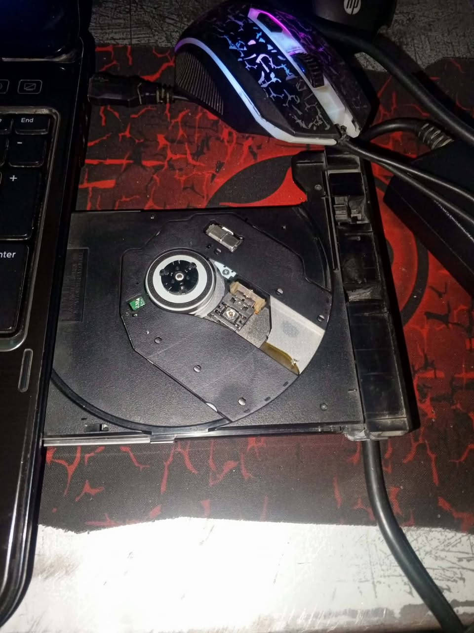 لابتوب DELL للبيع

مواصفات 

i7 2630QM

RAM DDR 3 8G

كرت شاشة خارجي GT 525M

Windows 10 pro مفعل 

يحتوي 3 هاردات SSD HDD
مساحتهن اكثر من 600GB

بيه ملاحظه وحده بس الماوس مالته طافي وياه ماوس RGB

السعر والله معرف اسعارهم بس البطاريه خذتها قبل اسبوع ب 30 موجود الضمان مالتها خلي سعر بل يرضي الله 🫀


**إذا كنت صاحب هذا الإعلان وتريد حذفه لأي سبب، رجاءا أرسل رسالة إلى الدعم الفني**