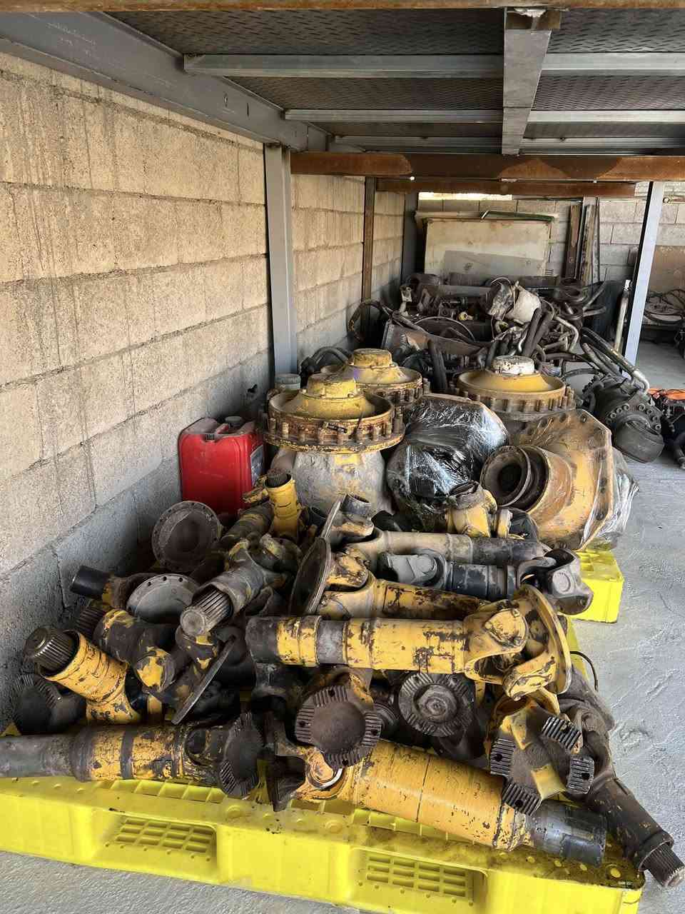 أشيايي شوفل ڤالڤو عام 
***********
***********
