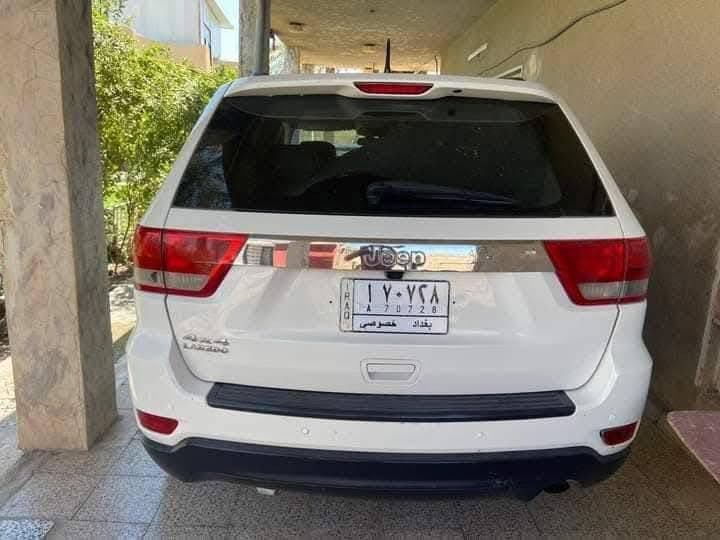 من رخصت الادمن  سياره جيب لاريدو 2011 خليجي  فول مواصفات عدا الفتحه محرك 6سلندر تبريد ثلج اهم تاير  نظيف جدًا كهربائيات شغاله  كشتات جلد  حداديه خير من الله رقم بغداد   السنويه 2027  تحويل ثاني يومرقم الهاتف *********** السعر 150
