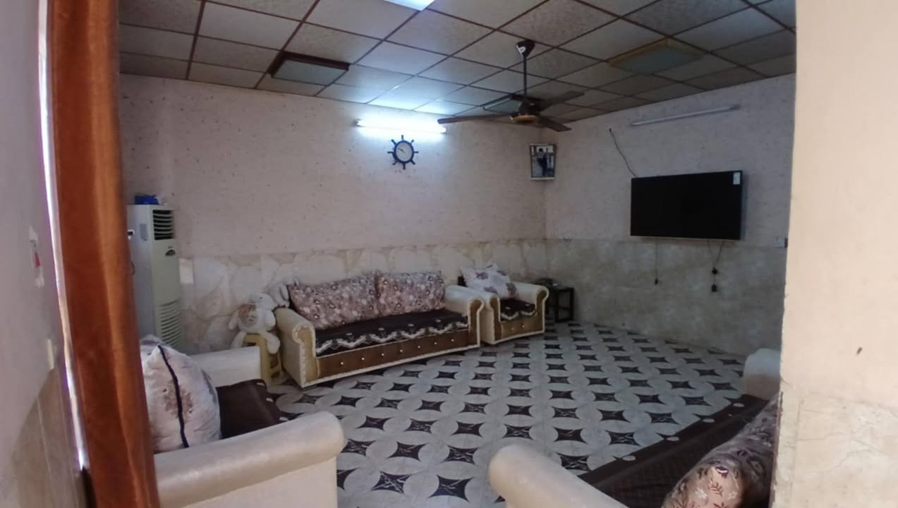 ***********
بسم الله والصلاه والسلام على رسول الله عندنا هذا الدال للبيع دار 200 متر دار رقم دار ركن بمحل للبيع المراوس كركوك حي الوحده قريب على الجامع قريب على المدرسه ابتدائيه نينوى اللي يريد
