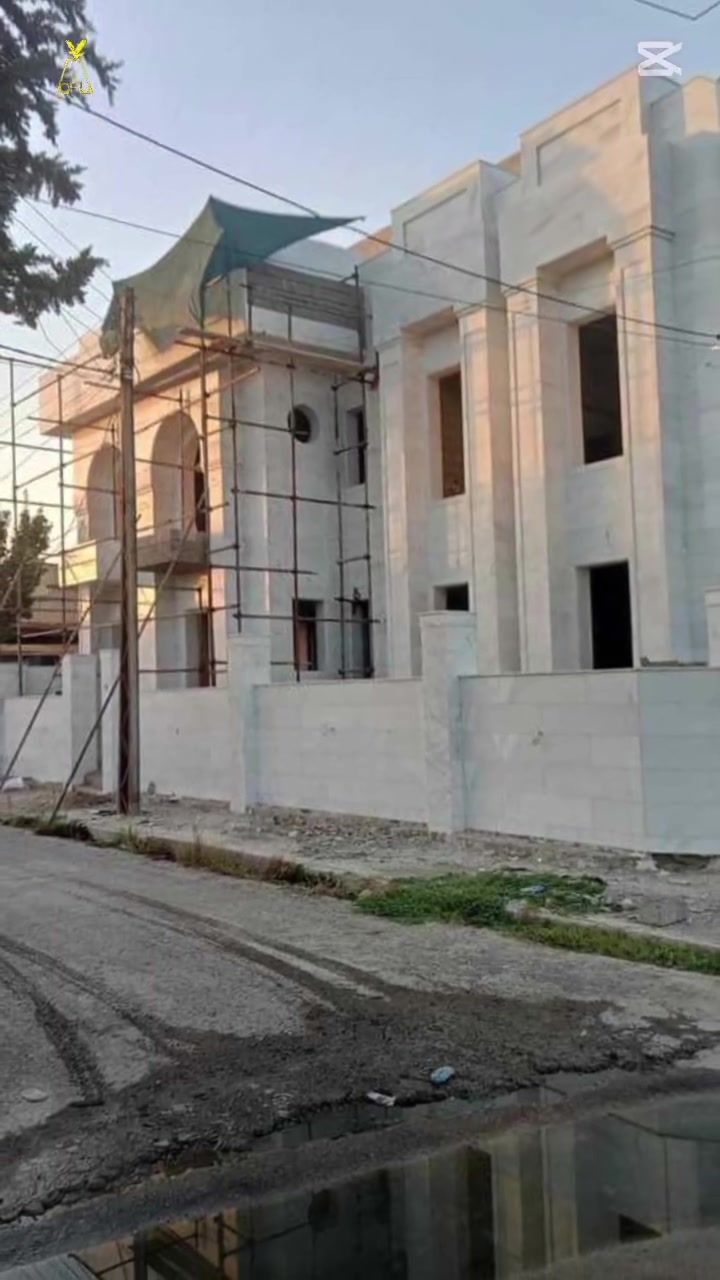 السلام عليكم شغلي حلان ومرمر ودرز وجلي متفرغ حاليا تسليم هندسي واسعار مناسبه إذا شا الله تعالى
***********
***********
