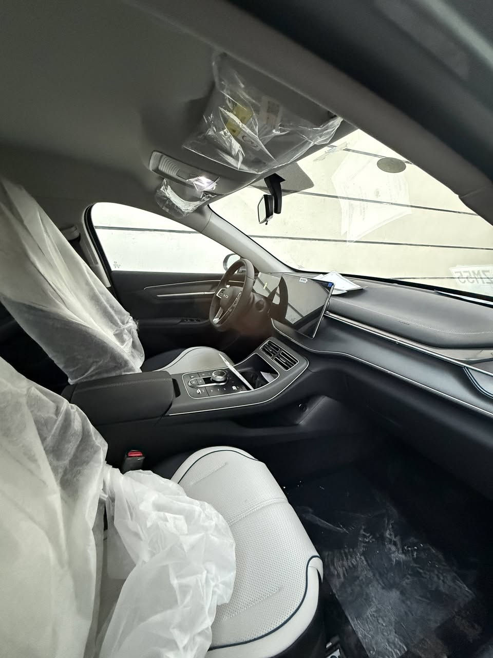 BYD عدد 4
وديستروي + كن بلاس
موديل 2025
بلكن هايبرد 
صغر كيلوا متر زيرو 
وديستروي 2 - كن بلاس 2

البلاس لون أبيض عدد 2
السعر 19 مليون
وديستروي 20 مليون ونص 

💎محرك 1500 هجين تنفس طبيعي هايبرد + بانزين + شحن ذاتي + شحن خارجي 
💎بصمه تشغيل+تشغيل عن بعد   
💎السياره مرتبطة بذكاء الصطناعي حسب قيادتك تصرف بانزين 
💎كير ماوس 
💎فتح باب كارت انفسي 
💎تبريد قطعتين 
💎شاشه قلاب + كار بلي  
💎بكلايت ليد متصل اشاره خلفيه نشره لكزز 
💎لد+ اشاره ليد لايت + لايت زينون 
💎هاندر بريك بصمه + اوتو هولد 
تشغيل فقط لمس للبريك
💎حساس خلفي + كامره خلفيه 
💎حساس ظغط اطار 
💎لايت اوتو 
💎اشاير مري
اوتو باص 
💎
 
مكان السيارة بغداد الكريعات داخل بيت
***********
