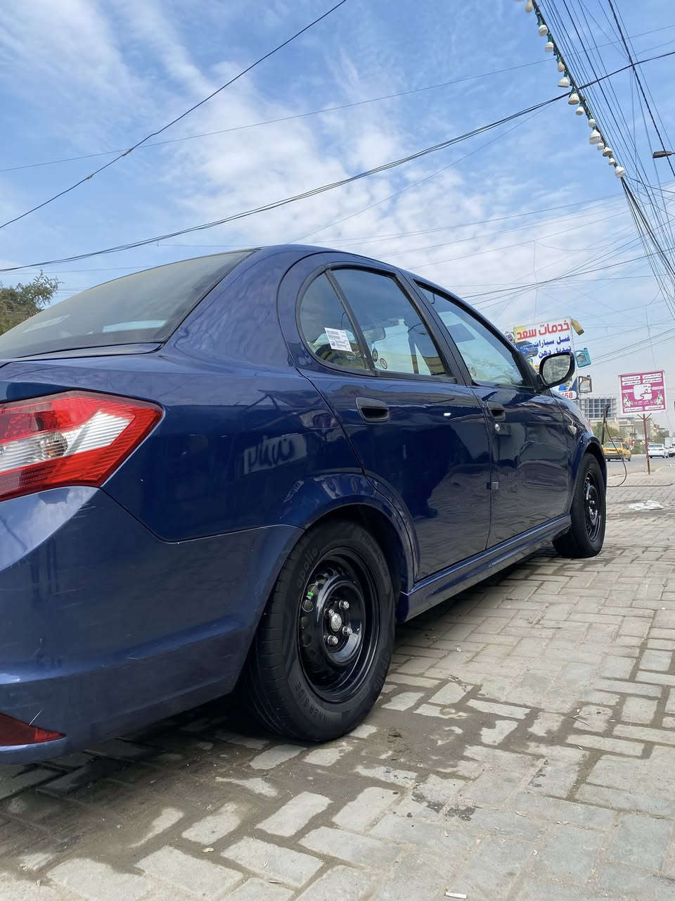 سلام عليكم اخوان
ساينا موديل 2016

كفاله عامه لاصبغ ولاتبديل ولا خياس 

 فقط بيه بارد موضح بل صور

تبريدثلج تدفئه شغلات 

رقم بغداد نكليزي مشروع وطني تحويل ثاني يوم

كير ومكينه وصدر امامي وخلفي جديد 

داخله جديد مال شركه كامره شاشه 

دوشمه جديده مال كوسترات 

تخم تاير وياله جديد سياره جاهزه اي نقص مابيه 

عنوان بغداد بياع شارع ضغط

سعر 54وبيه حق جيه اتصال***********
